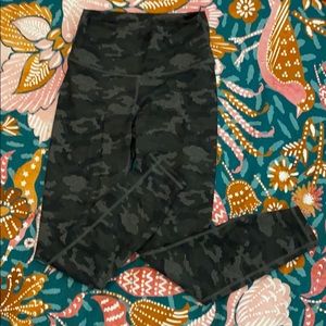 Fabletics high rise camo legging